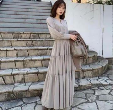 cachec 볼륨 플레어 원피스