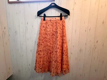 새상품 미사용 Lily brown 플리츠 스커트