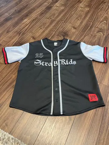 Straykids 스키즈 리노 유니폼