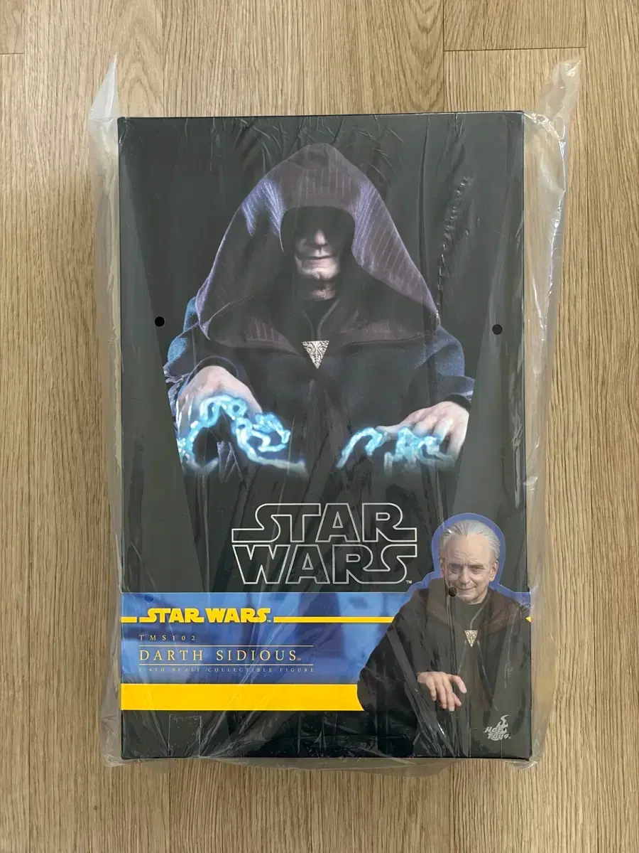 Hot Toys Star Wars Darth Sidious TMS102