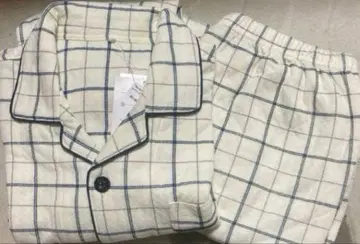 새상품 체크 무늬 파자마 긴팔 긴바지