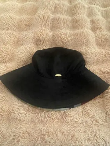 블루 레이블 크레스트브릿지 와이드 챙 버킷 햇