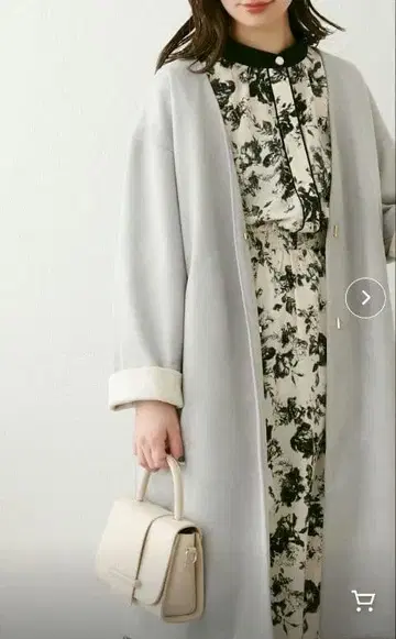 natural couture 소매 배색 고급 코트