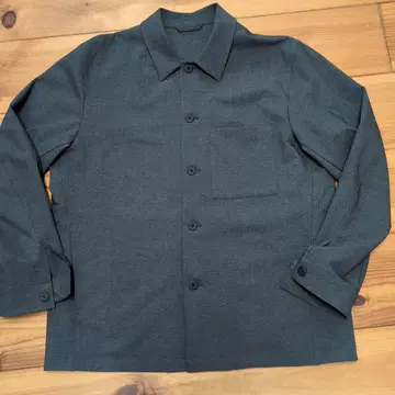 유니클로 얇은 소재 자켓