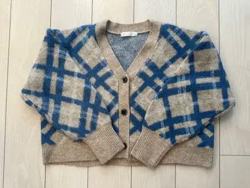 어반 리서치 가장 좋아하는 꽃 타베 미카코 씨 착용 가디건