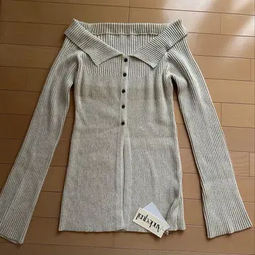 Andequal 글리터 립 니트 아이보리