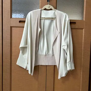 스콧 클럽 아이보리 노카라 자켓 가디건