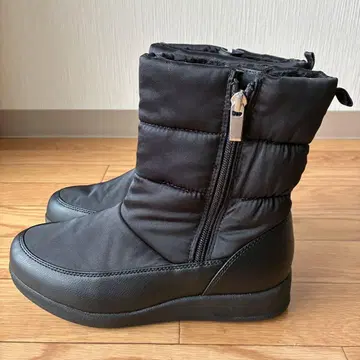 거의 새상품 겨울용 부츠 깔끔한 방한 미끄럼 방지 블랙 24 23.5