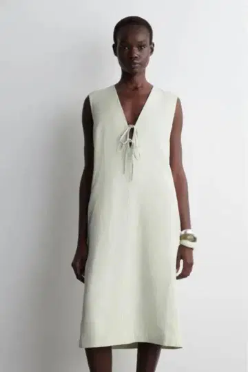 COS 라이트 그린 V넥 원피스