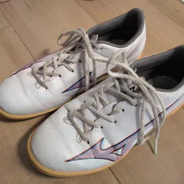 MIZUNO ALPHA 풋살화 화이트