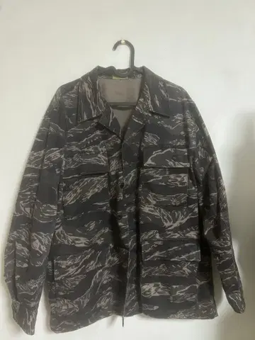 카모 패턴 밀리터리 자켓 폴리에스테르제