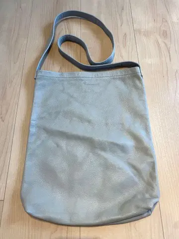 텐더 스키마 그레이 가죽 숄더백