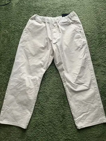 리 화이트 치노 팬츠