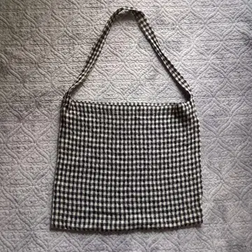 이치 앤티크 울 거즈 블록 체크 숄더 백