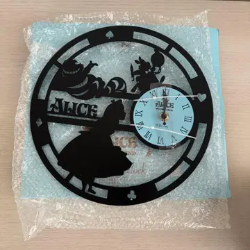 이상한 나라의 앨리스 시계