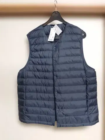 유니클로 퍼프 테크 컴팩트 베스트