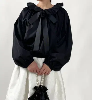 PICCIN 큐빅 리본 블라우스 블랙 긴팔 M 사이즈