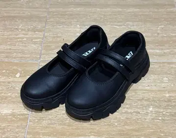 ZARA 블랙 멜리 제인 슈즈 36