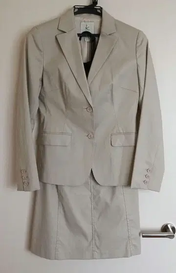 쿠미쿄쿠 베이지 수트 세트