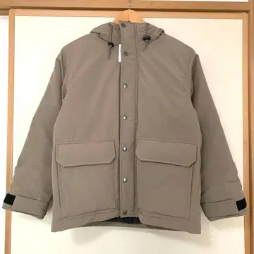 새상품급 패딩 자켓 베이지 여성용 M 사이즈 지퍼 버튼 후드