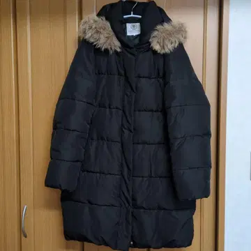 새상품급 Lugnoncure 블랙 다운 자켓 퍼 포함