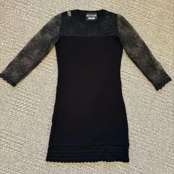 BOUTIQUEMOSCHINO 모스키노 니트 원피스