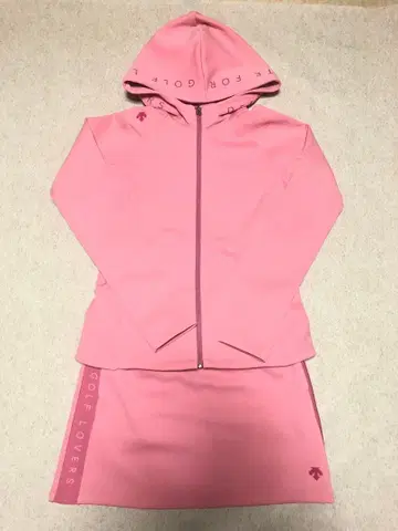 데상트 골프 상하의 세트 새상품급