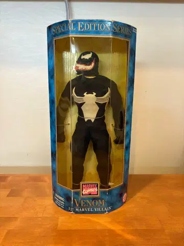 -TOY BIZ- VENOM SPECIAL EDITION SERIES
