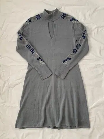 마메쿠로구치 니트 원피스