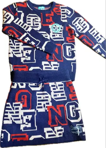 Cuarto United 니트 스웨터와 스커트 셋업