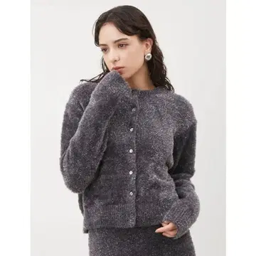 미라 오웬 크루넥 라메 니트 가디건 그레이