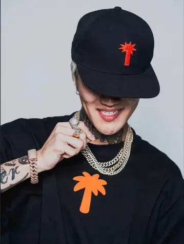 inspiration 캡 m lex.lana 착용