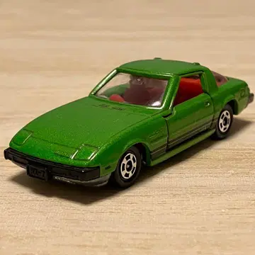 토미카 마쓰다 사반나 RX-7 No.50 1/60