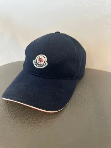 MONCLER 네이비 캡