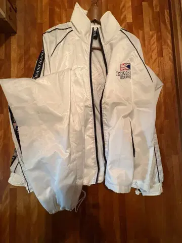 칼카니 KANI 화이트 나일론 자켓