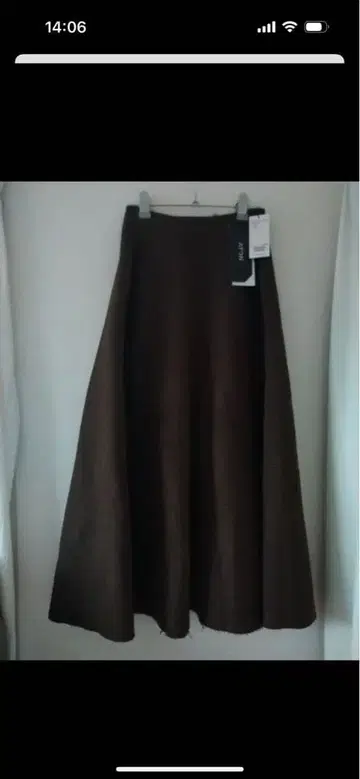 ATON 플레어 스커트