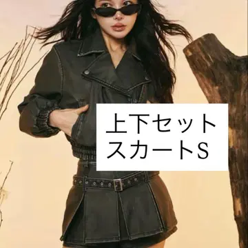 Darich 앤티크 가죽 플리츠 숏팬츠