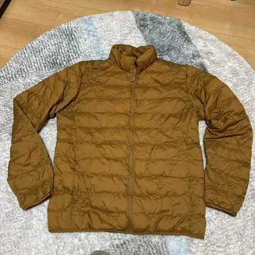 UNIQLO 울트라 라이트 다운 브라운 L 사이즈