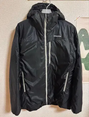 Patagonia 블랙 다운 자켓 후드 부착