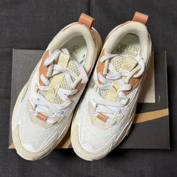 PUMA x emmi 스피나 나이트로 프리미엄 WNS 23cm