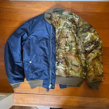 리버서블 MA-1 자켓 네이비 카모플라쥬