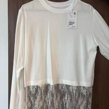 ADAM ET ROPE 화이트 레이스 긴팔 T셔츠