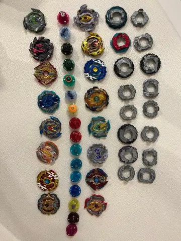 베이블레이드 세트와 런처