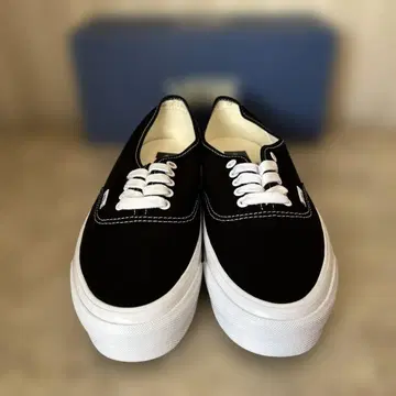 새상품 vans 프리미엄 오센틱 리슈 44LX 27cm