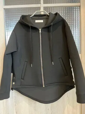 GALENA 블랙 후드 부착 자켓