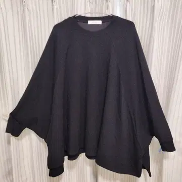 eLLa 블랙 래글런 슬리브 상의