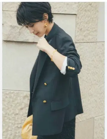 Mila Owen 다크 네이비 테일러드 자켓