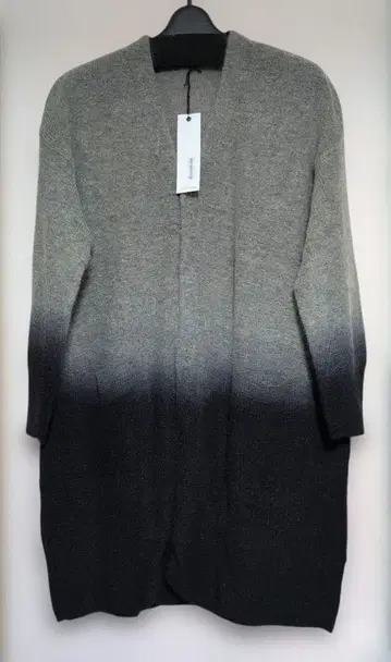 미사용 새상품 파드칼레 가디건