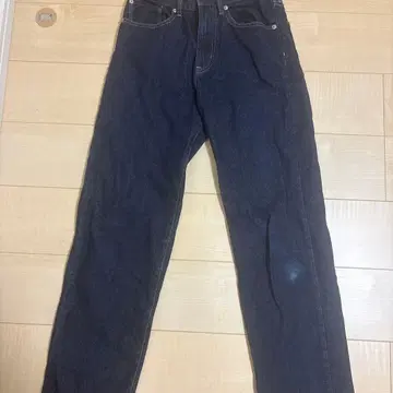 다크 블루 스트레이트 데님 팬츠