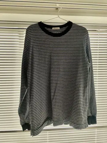 UNIVERSAL PRODUCTS 긴팔T셔츠 보더